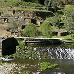 A Charming , Traditional At Quinta Da Ribeira Nyaraló