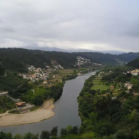 A Charming , Traditional At Quinta Da Ribeira *