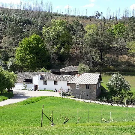 A Charming , Traditional At Quinta Da Ribeira Holiday home
