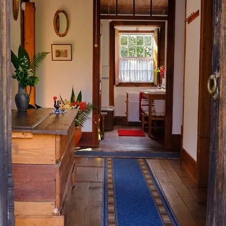 A Charming , Traditional At Quinta Da Ribeira *