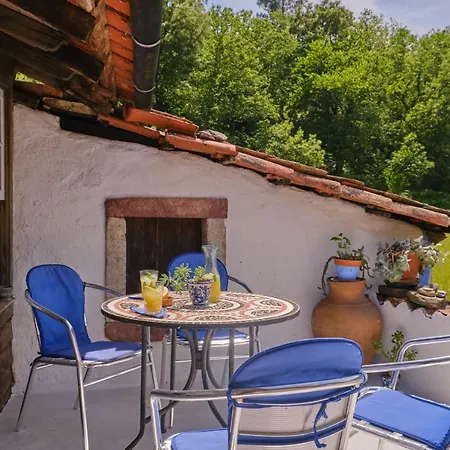 A Charming , Traditional At Quinta Da Ribeira Holiday home Vila Nova de Poiares