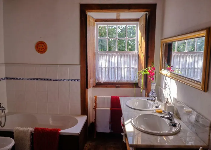 A Charming , Traditional At Quinta Da Ribeira * Vila Nova de Poiares